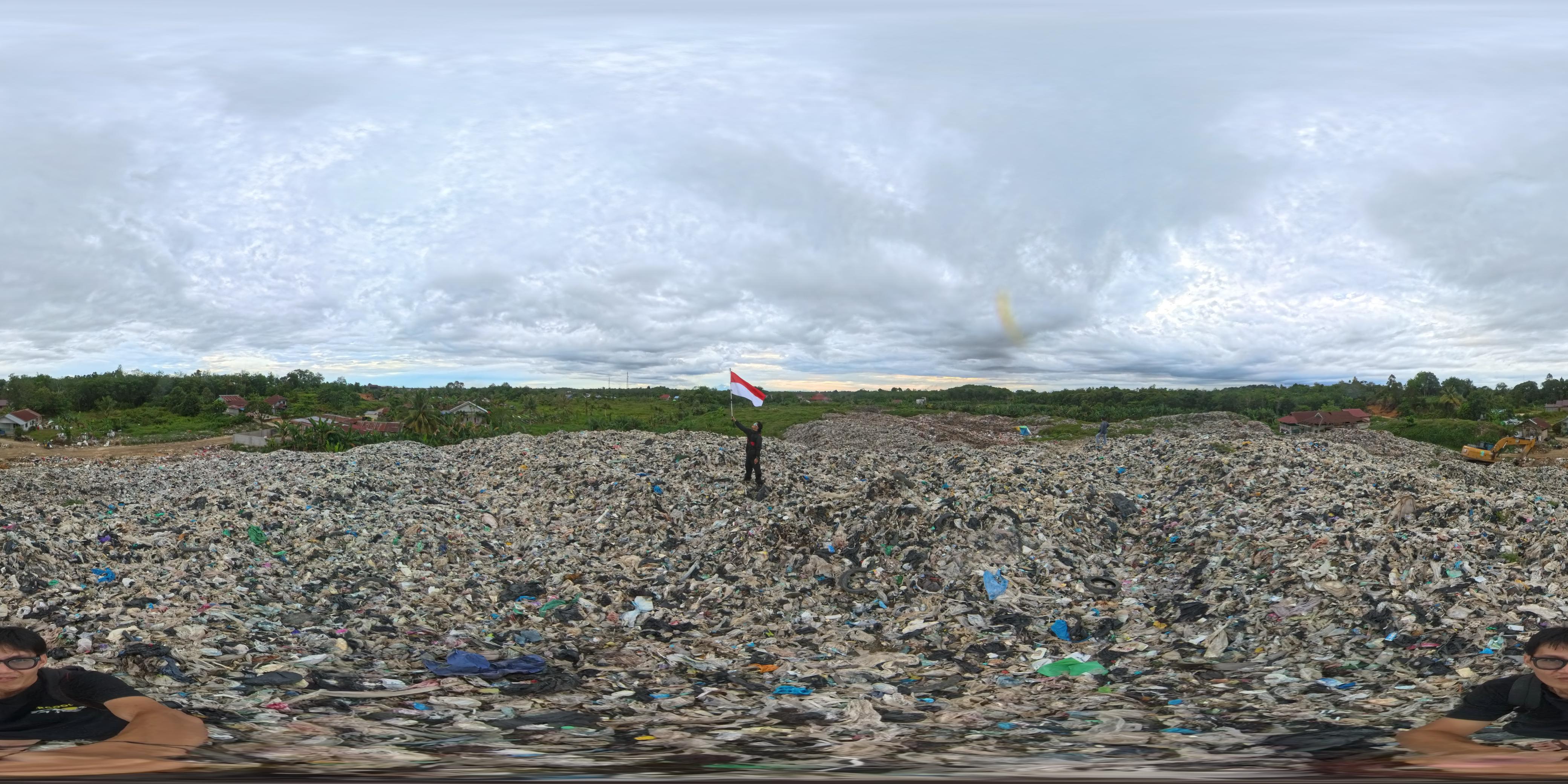 Puncak TPA Sintang